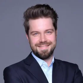 Martin Foster, Store Manager